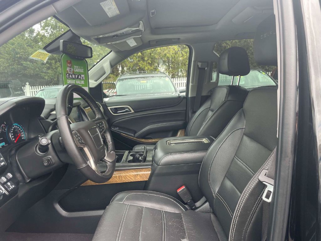 Used 2020 GMC Yukon XL Denali w/ Denali Ultimate Package AWD/4WD image 15