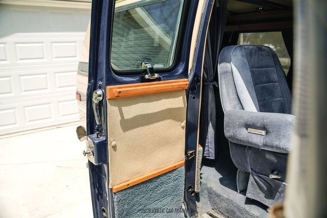 Used 1988 Chevrolet G20 RWD image 71