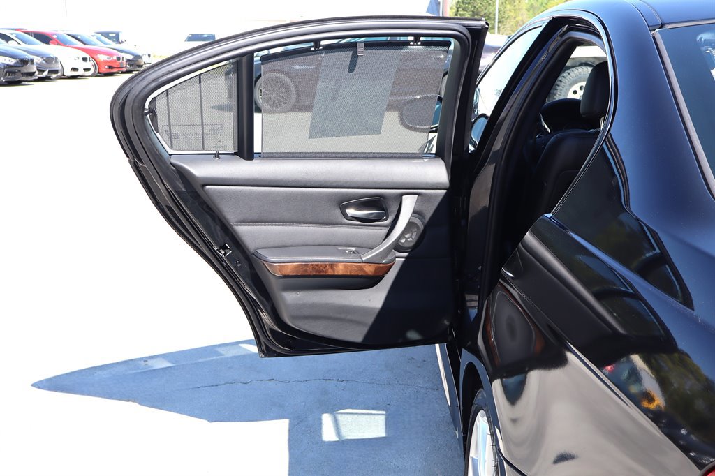 Used 2011 BMW 335i Sedan RWD image 31