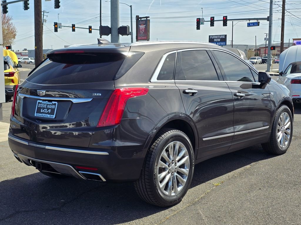 Used 2018 Cadillac XT5 Platinum w/ Driver Assist Package image 5