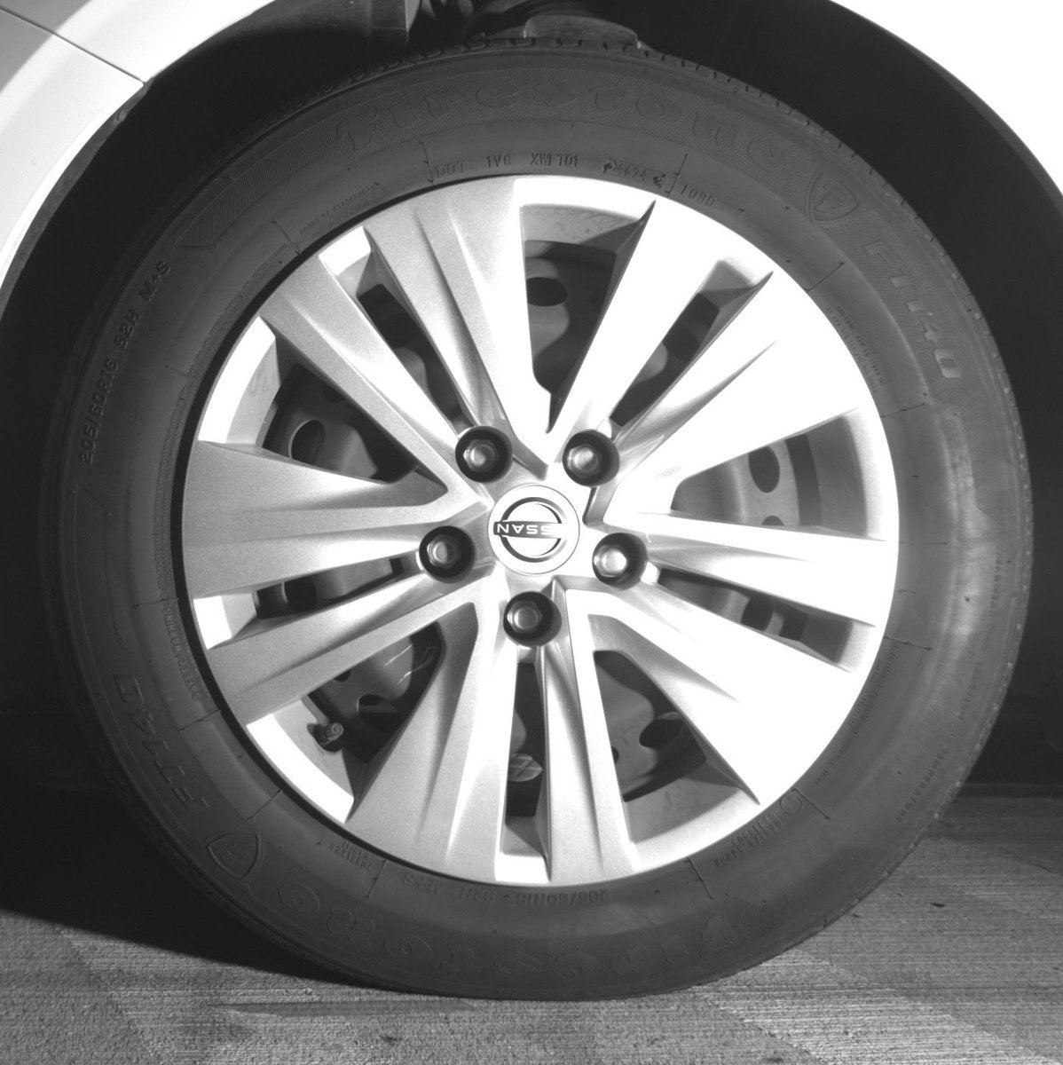 Used 2025 Nissan Sentra S image 12