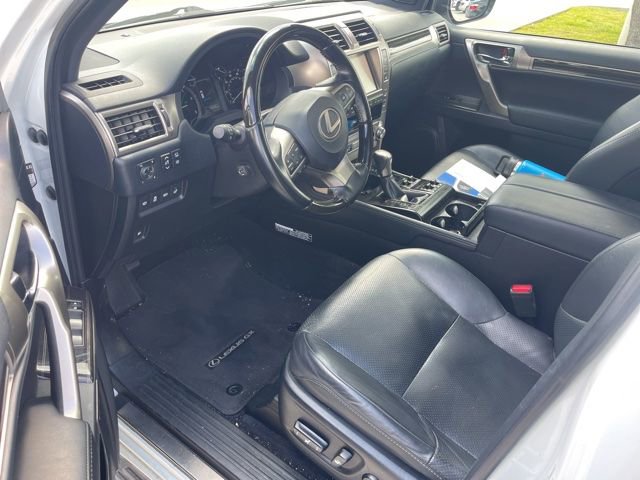 Used 2021 Lexus GX 460 Luxury w/ Accessory Package image 14