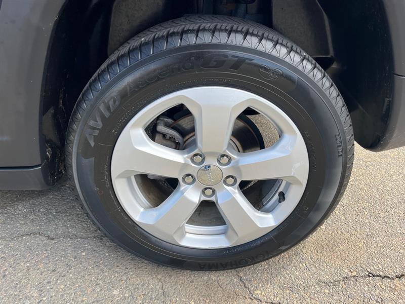 Used 2019 Jeep Compass Latitude w/ Cold Weather Group image 7