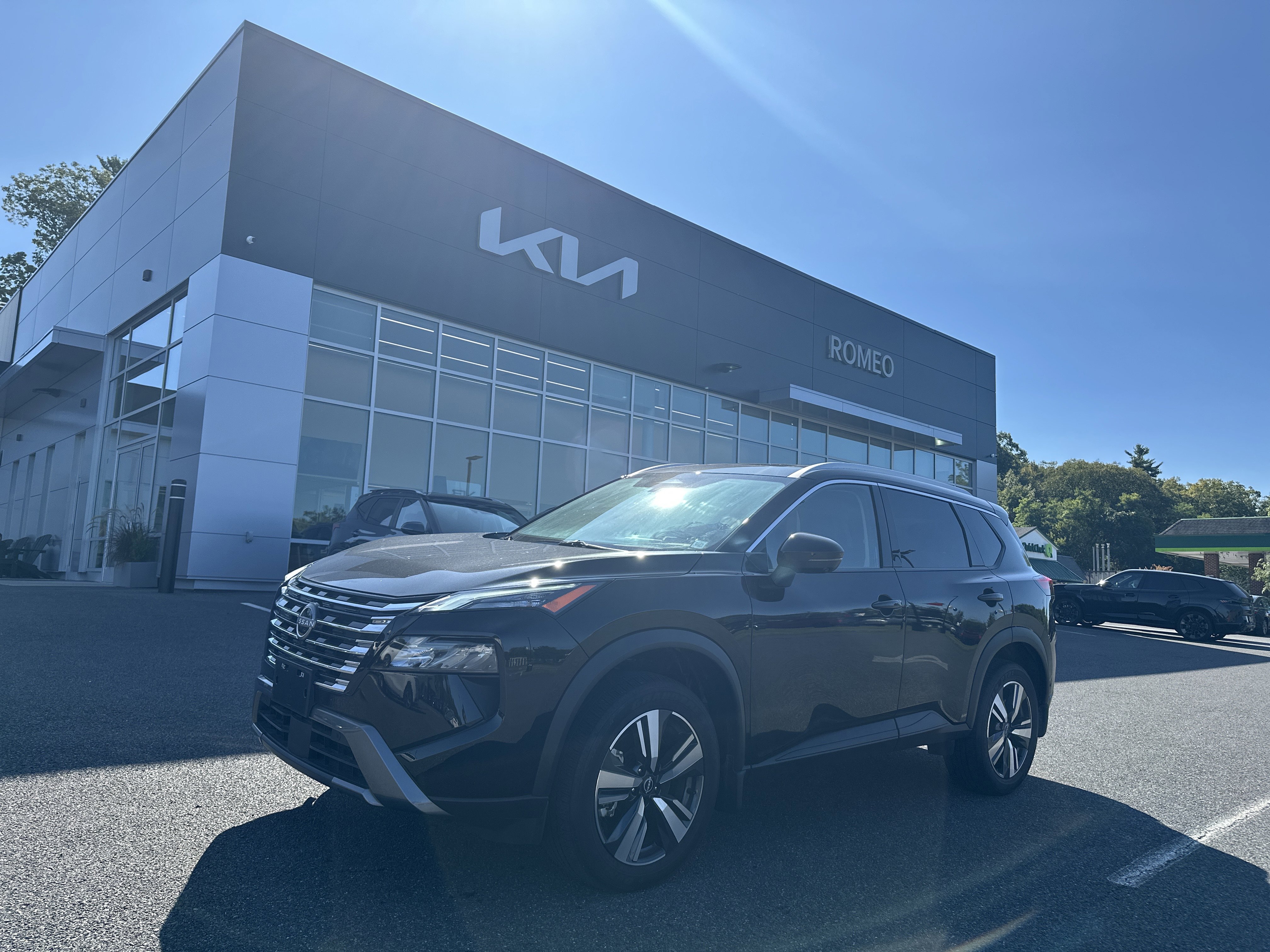 Used 2025 Nissan Rogue SL w/ Tech Package