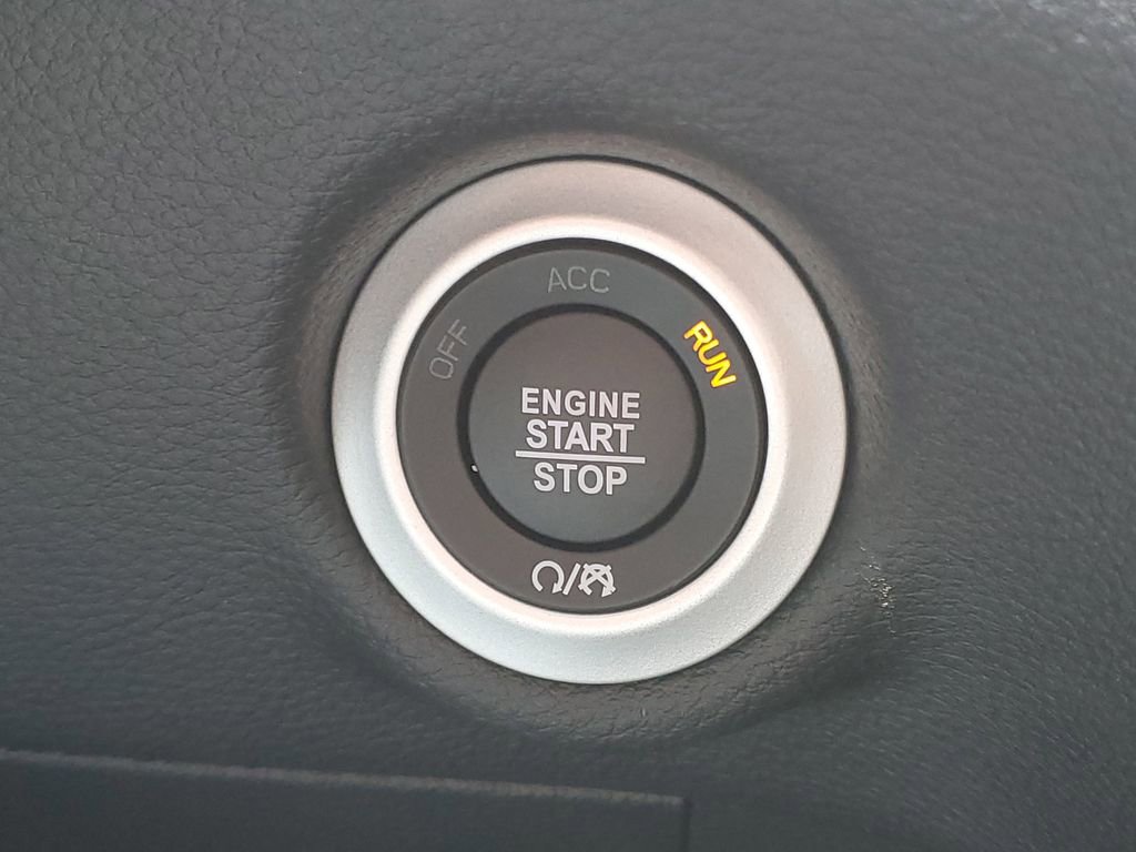 New 2026 Chrysler Pacifica Select image 20