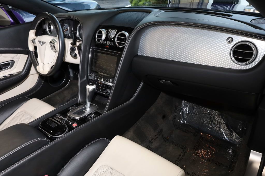 Used 2013 Bentley Continental GT image 25