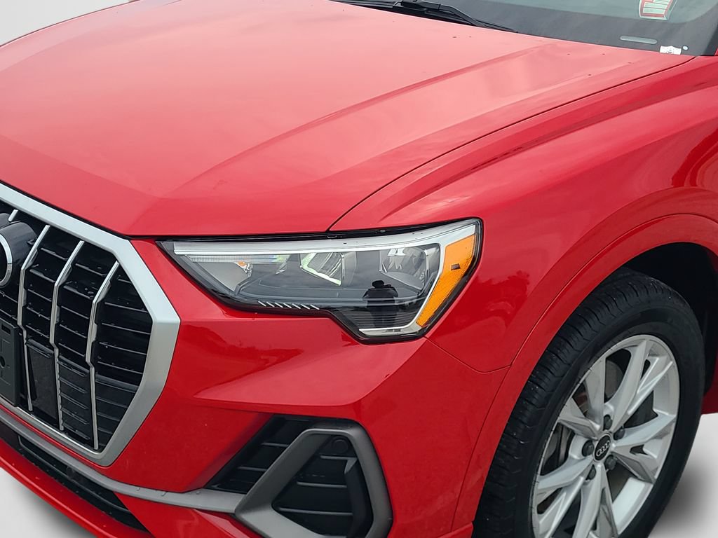 Used 2022 Audi Q3 2.0T Premium w/ Convenience Package AWD/4WD image 23