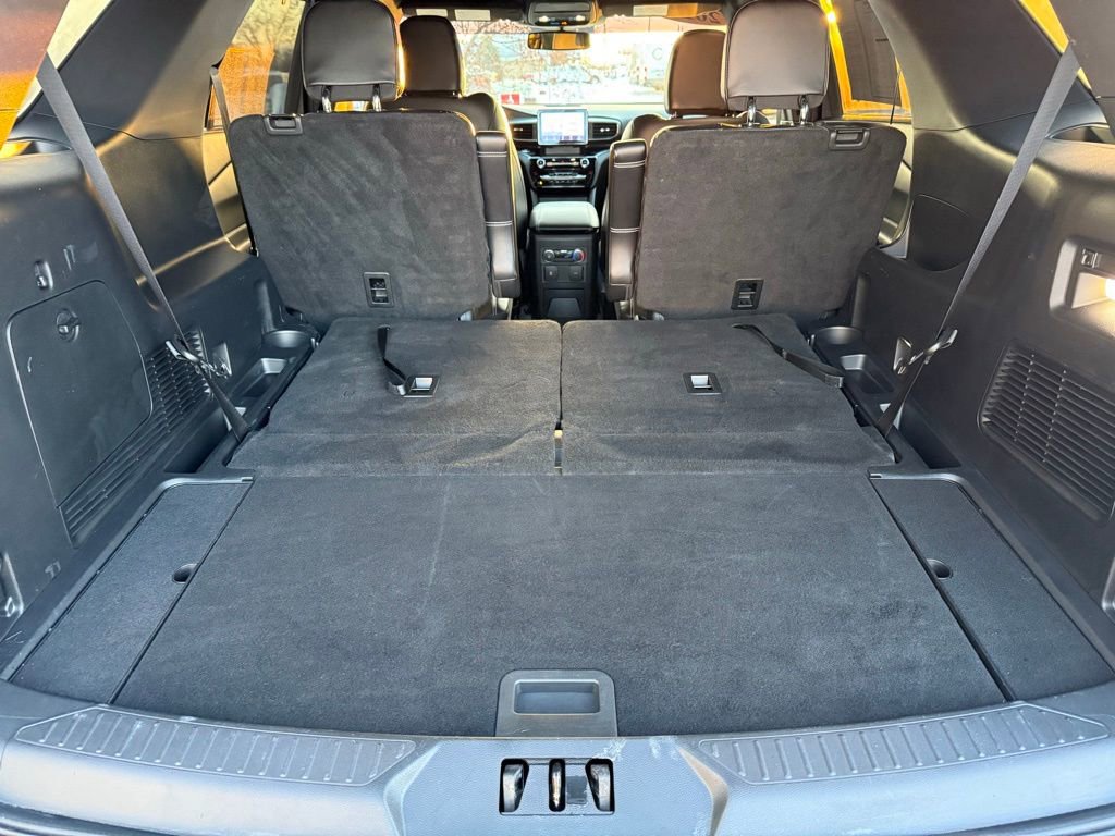 Used 2022 Ford Explorer ST image 22