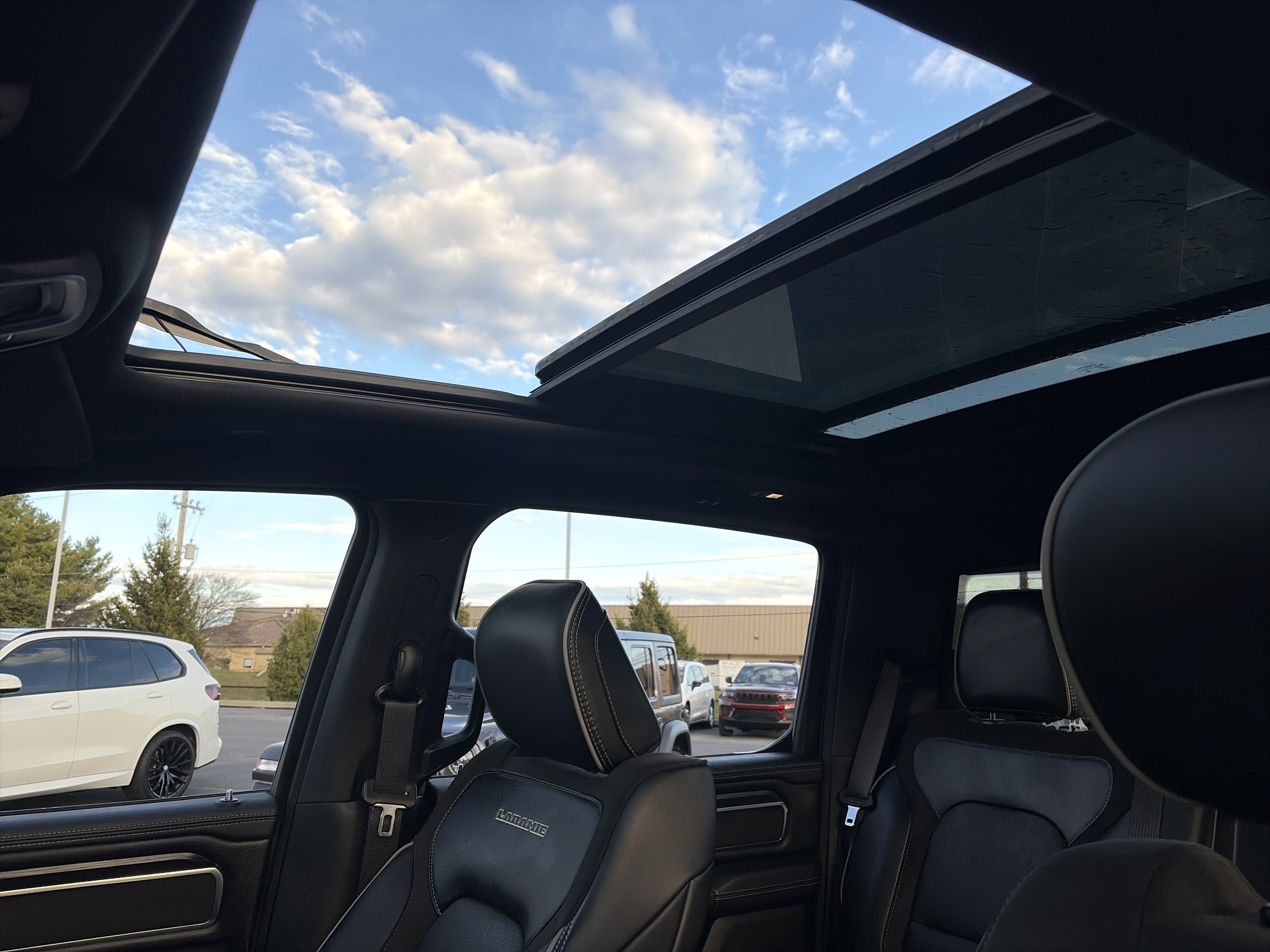 Used 2024 RAM 1500 Laramie image 26