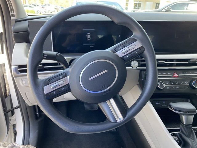 New 2025 Hyundai Tucson SE image 15