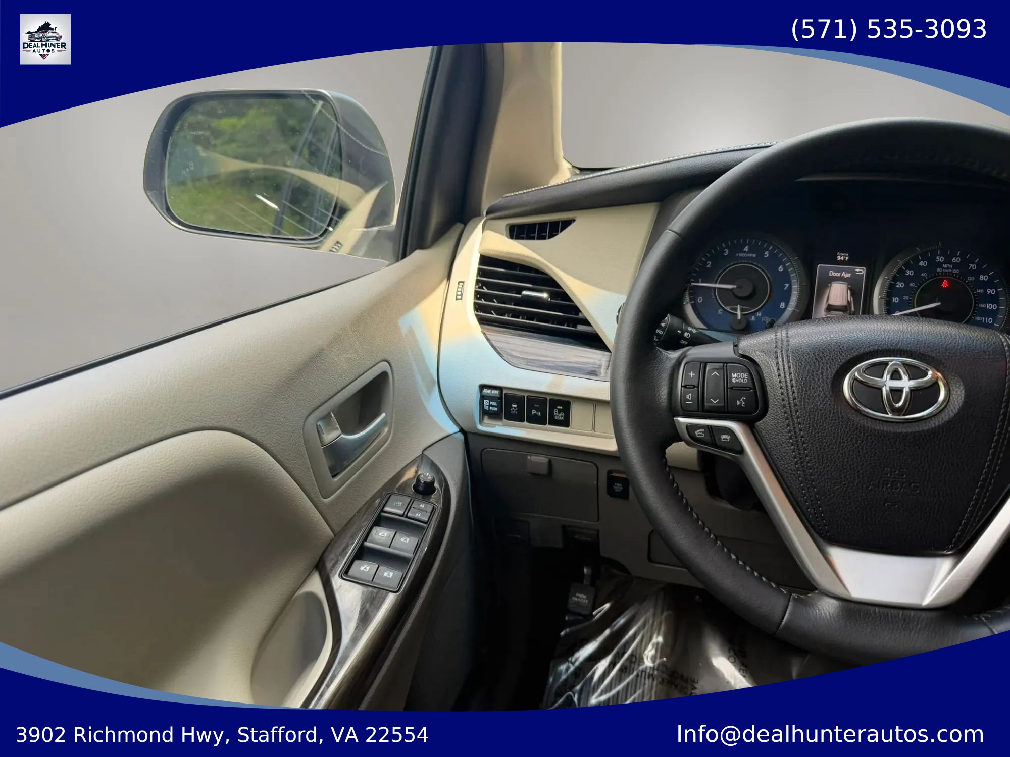 Used 2015 Toyota Sienna XLE w/ XLE Navigation Package FWD image 30