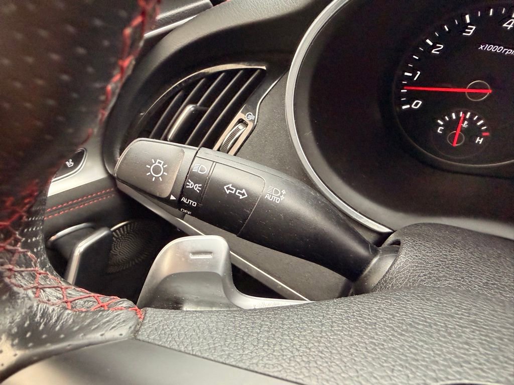 Used 2023 Kia Stinger GT2 image 20