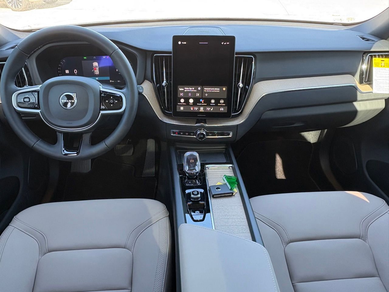 New 2026 Volvo XC60 B5 Plus w/ Protection Package Premier image 11