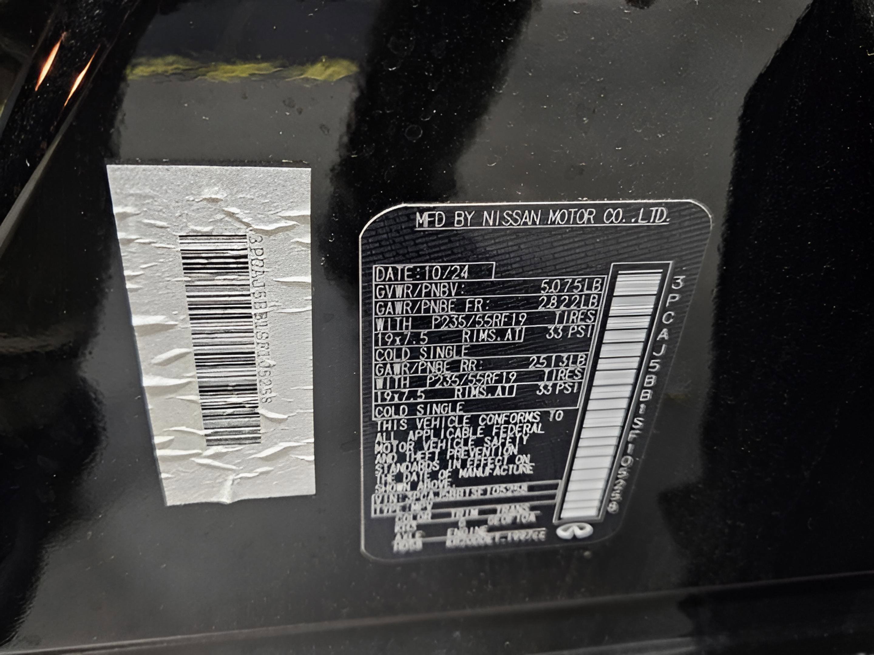 Certified 2025 INFINITI QX50 Luxe w/ Accent Package image 32