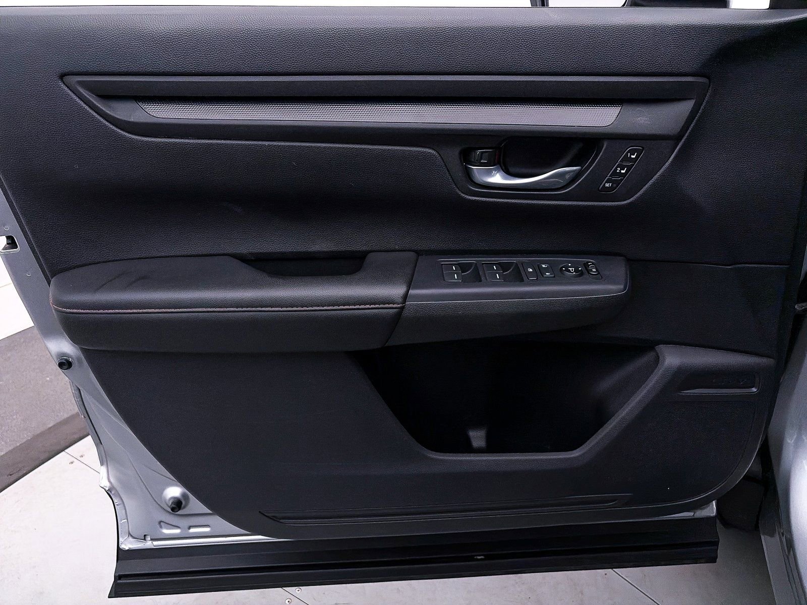 Used 2025 Honda CR-V Sport-L image 16