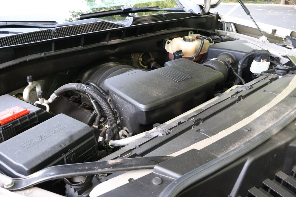 Used 2021 Chevrolet Tahoe LT AWD/4WD image 17
