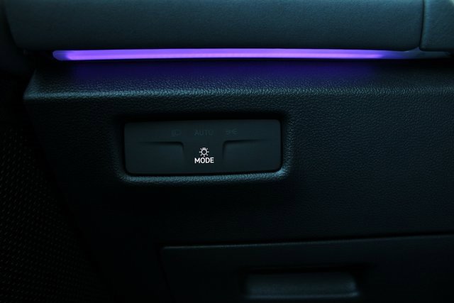 New 2026 Volkswagen Tiguan SE image 16