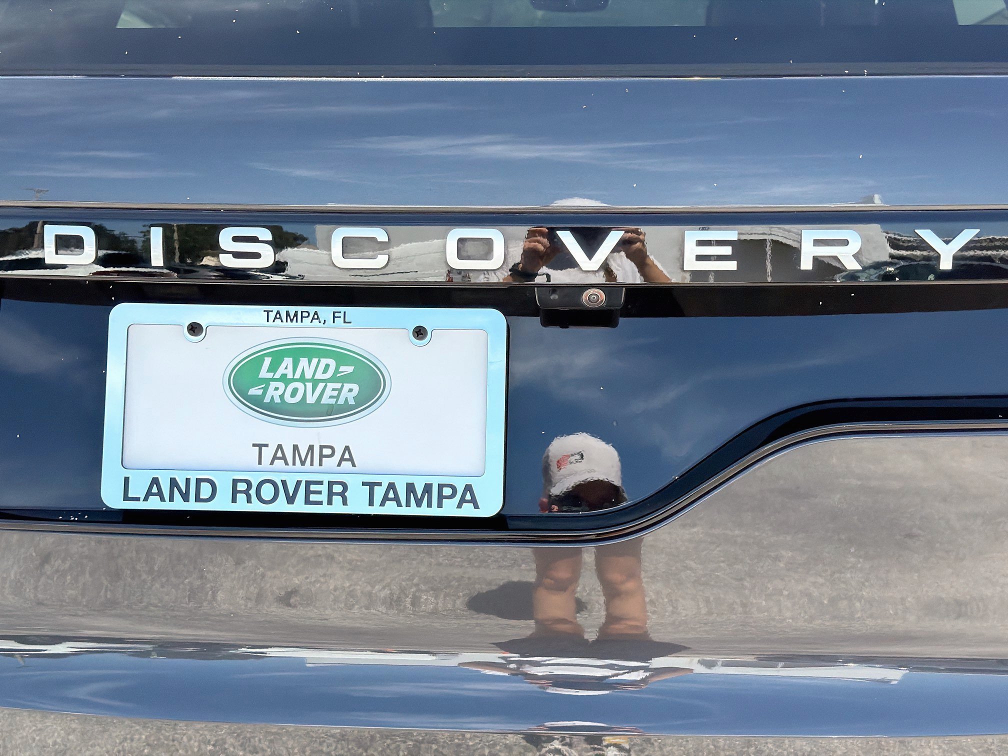 Certified 2025 Land Rover Discovery Metropolitan Edition AWD/4WD image 11