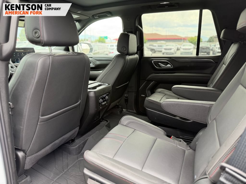 Used 2024 Chevrolet Tahoe RST w/ Luxury Package AWD/4WD image 32