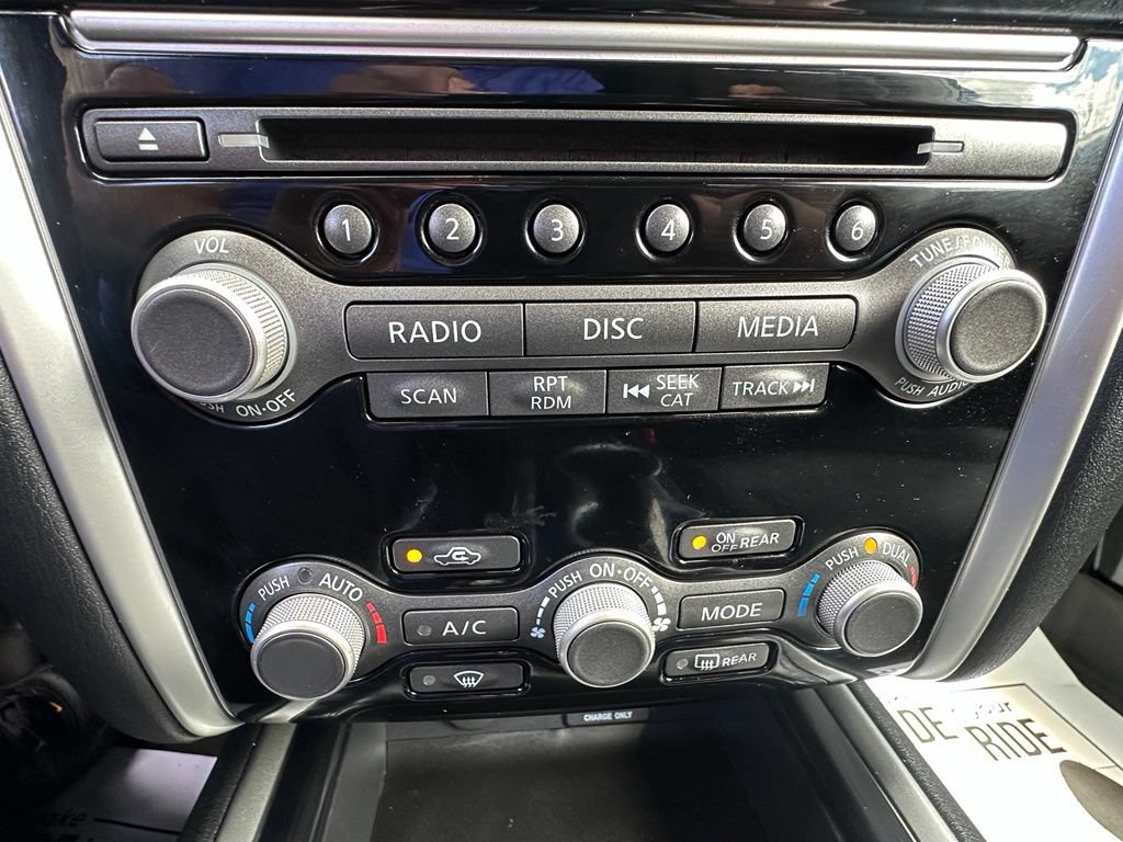 Used 2018 Nissan Pathfinder S AWD/4WD image 18