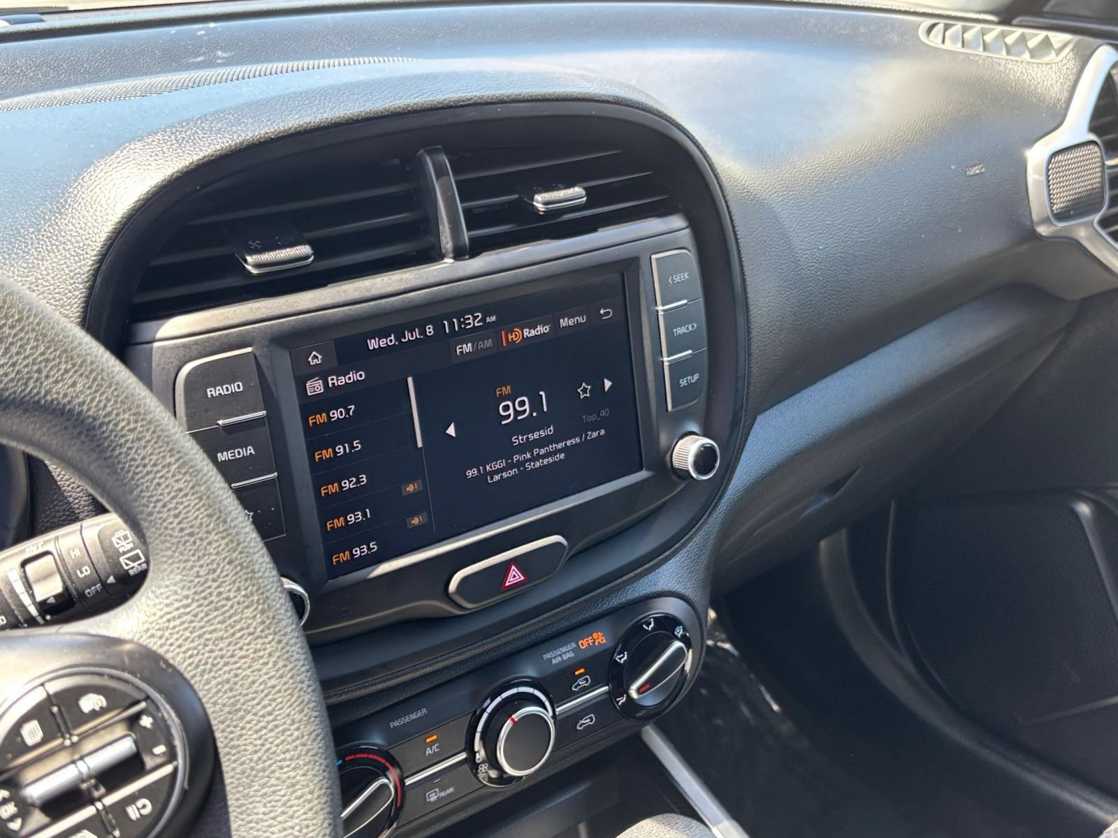 Used 2025 Kia Soul LX w/ LX Technology Package FWD image 20