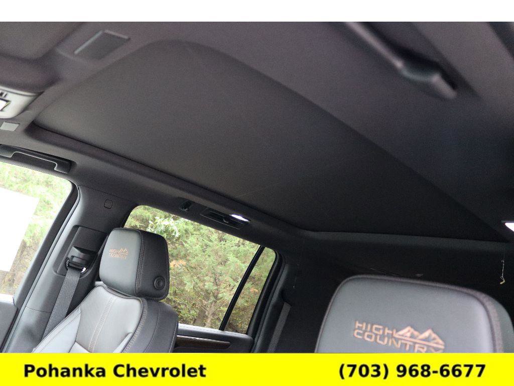 New 2026 Chevrolet Suburban High Country image 18