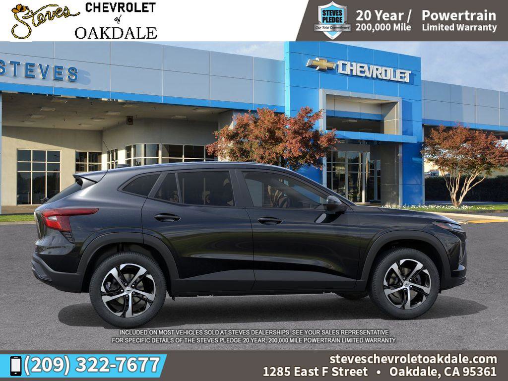 New 2026 Chevrolet Trax RS w/ Driver Confidence Package FWD image 5