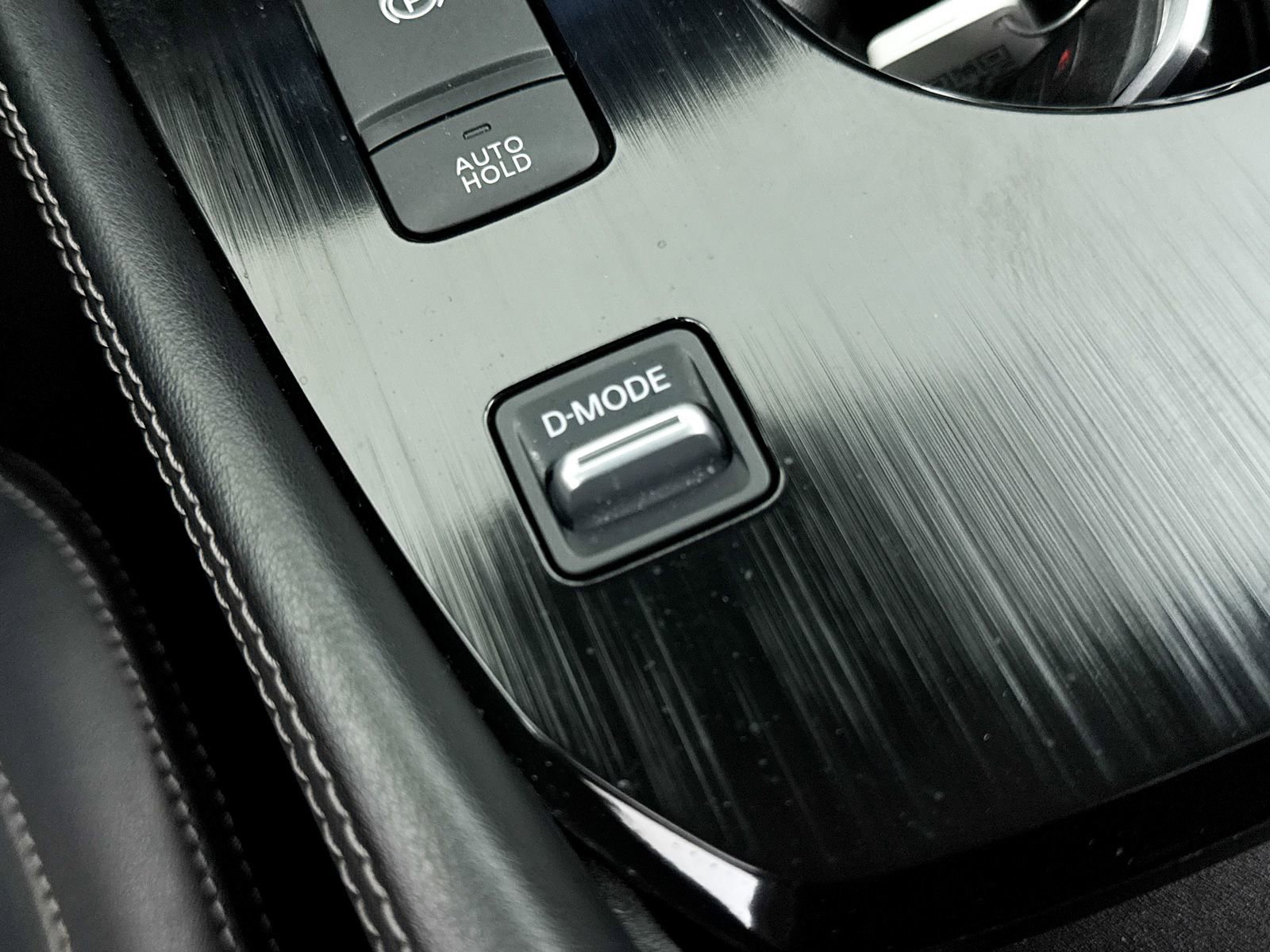 Used 2023 Nissan Rogue Platinum w/ Platinum Premium Package image 10