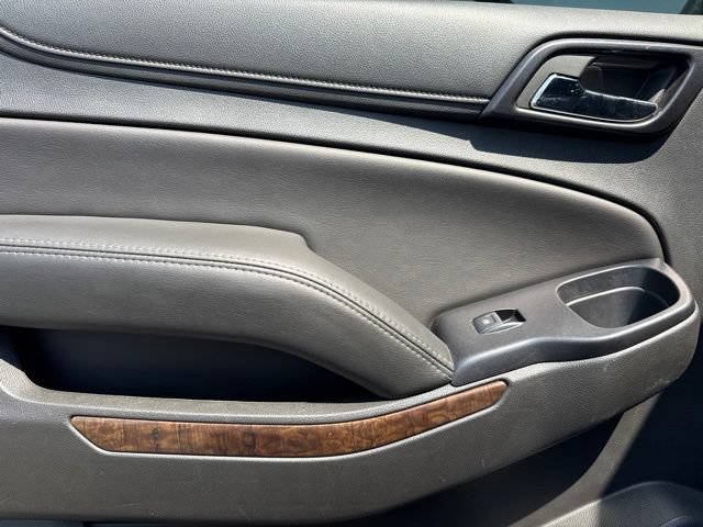 Used 2018 Chevrolet Suburban LT AWD/4WD image 21