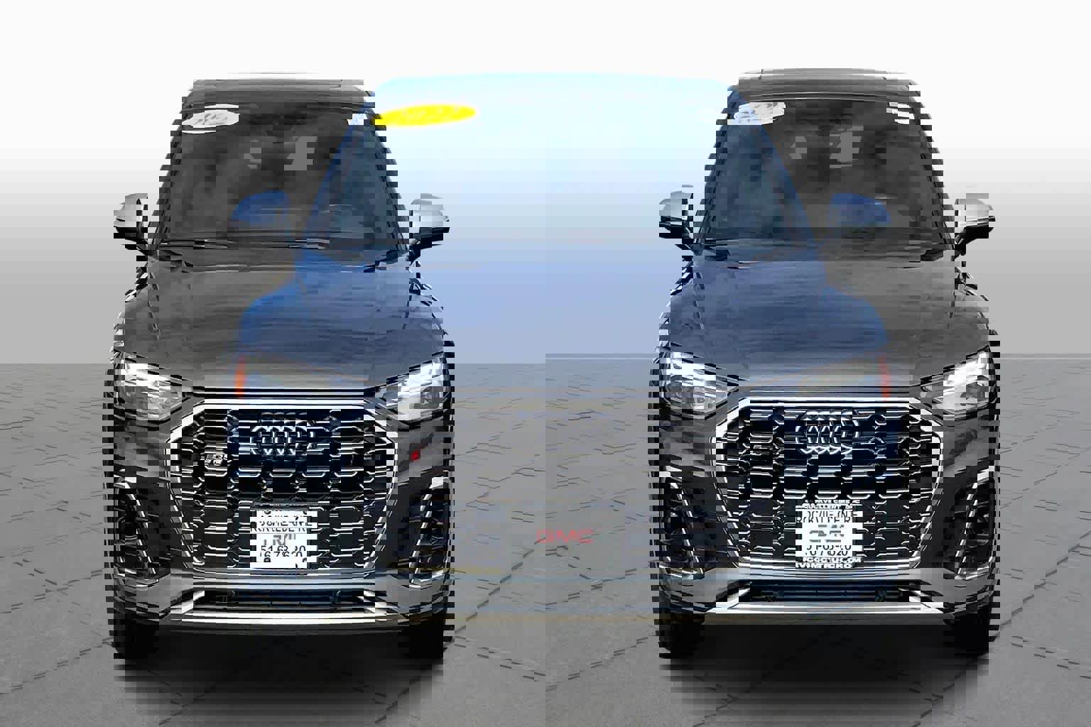 Used 2022 Audi SQ5 Premium w/ Convenience Package image 4