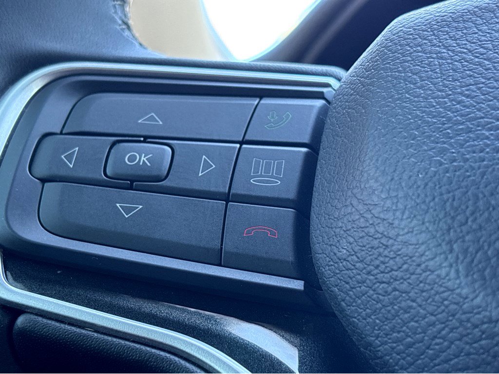 Used 2024 Jeep Wagoneer w/ Premium Group I image 19