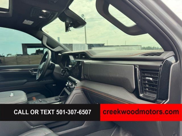 Used 2025 GMC Sierra 2500 AT4 w/ AT4 Premium Plus Package AWD/4WD image 10