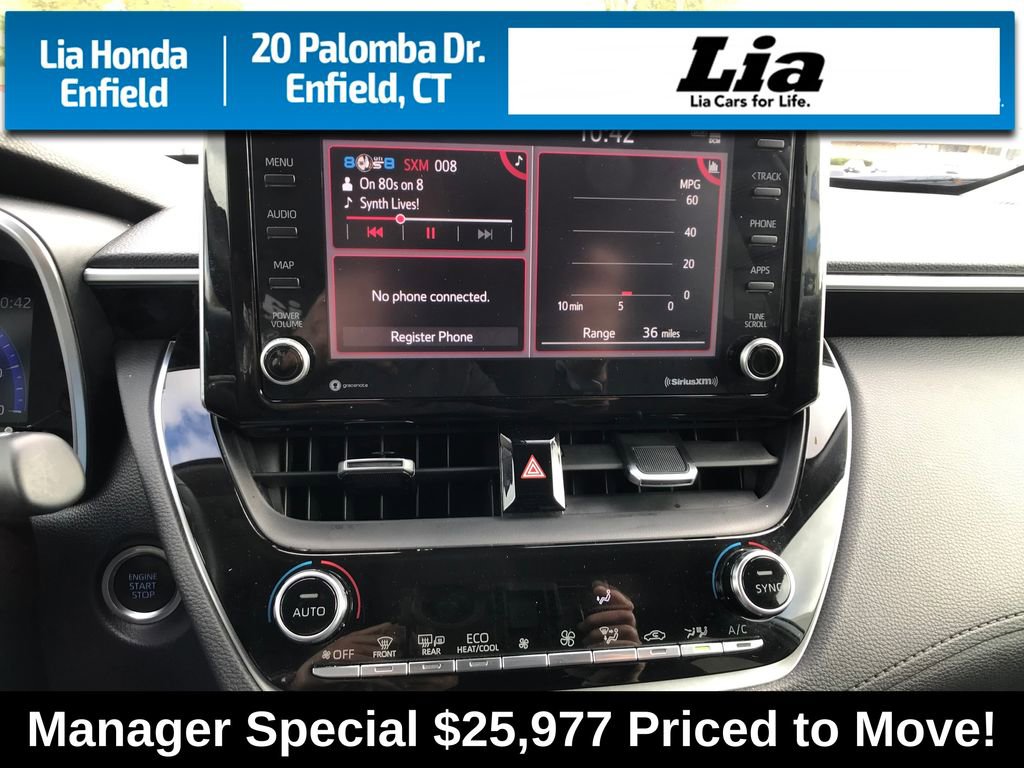 Used 2022 Toyota Corolla Cross XLE image 8