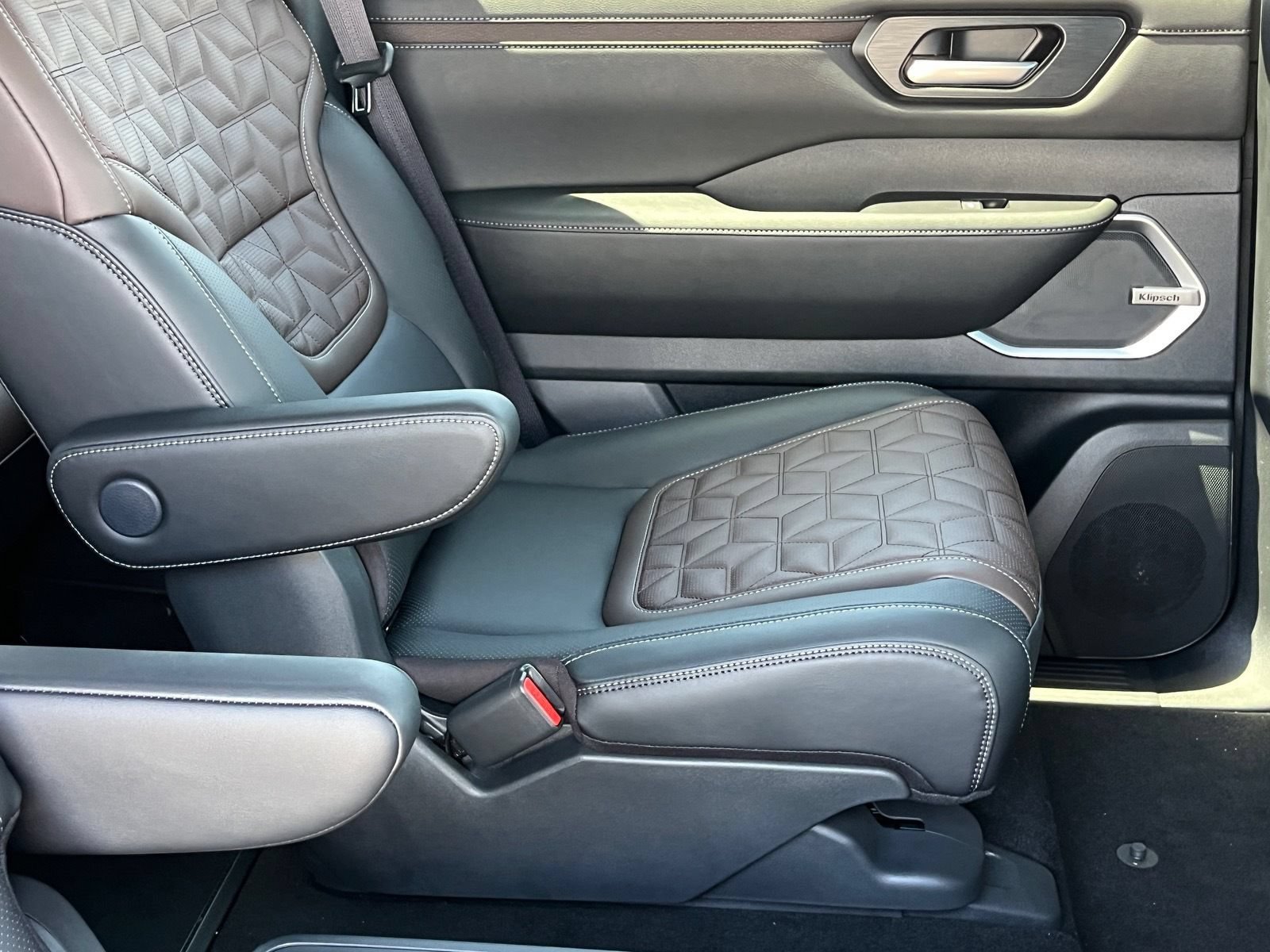 New 2026 Nissan Armada Platinum AWD/4WD image 11