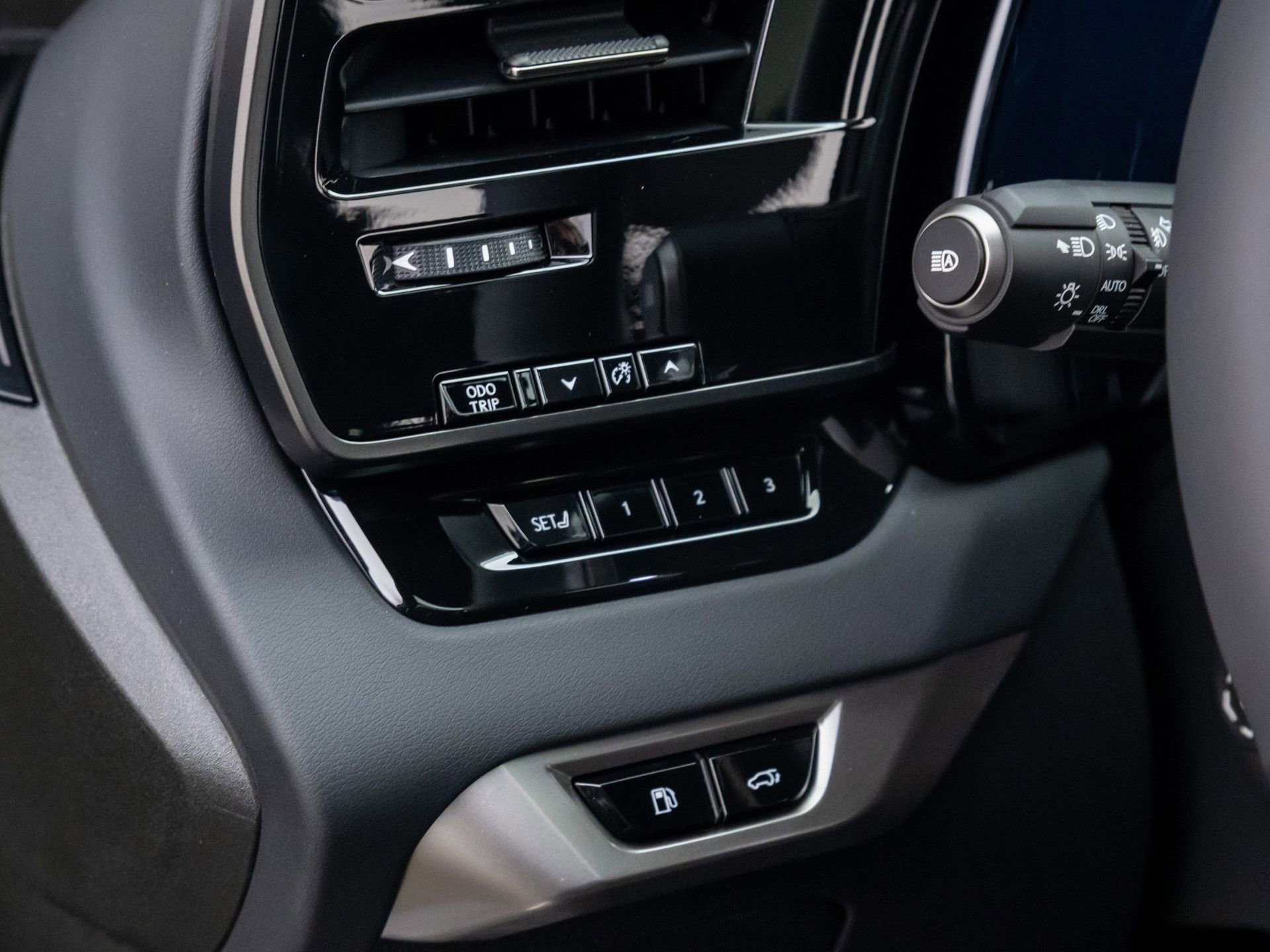 Used 2026 Lexus RX 350h image 18