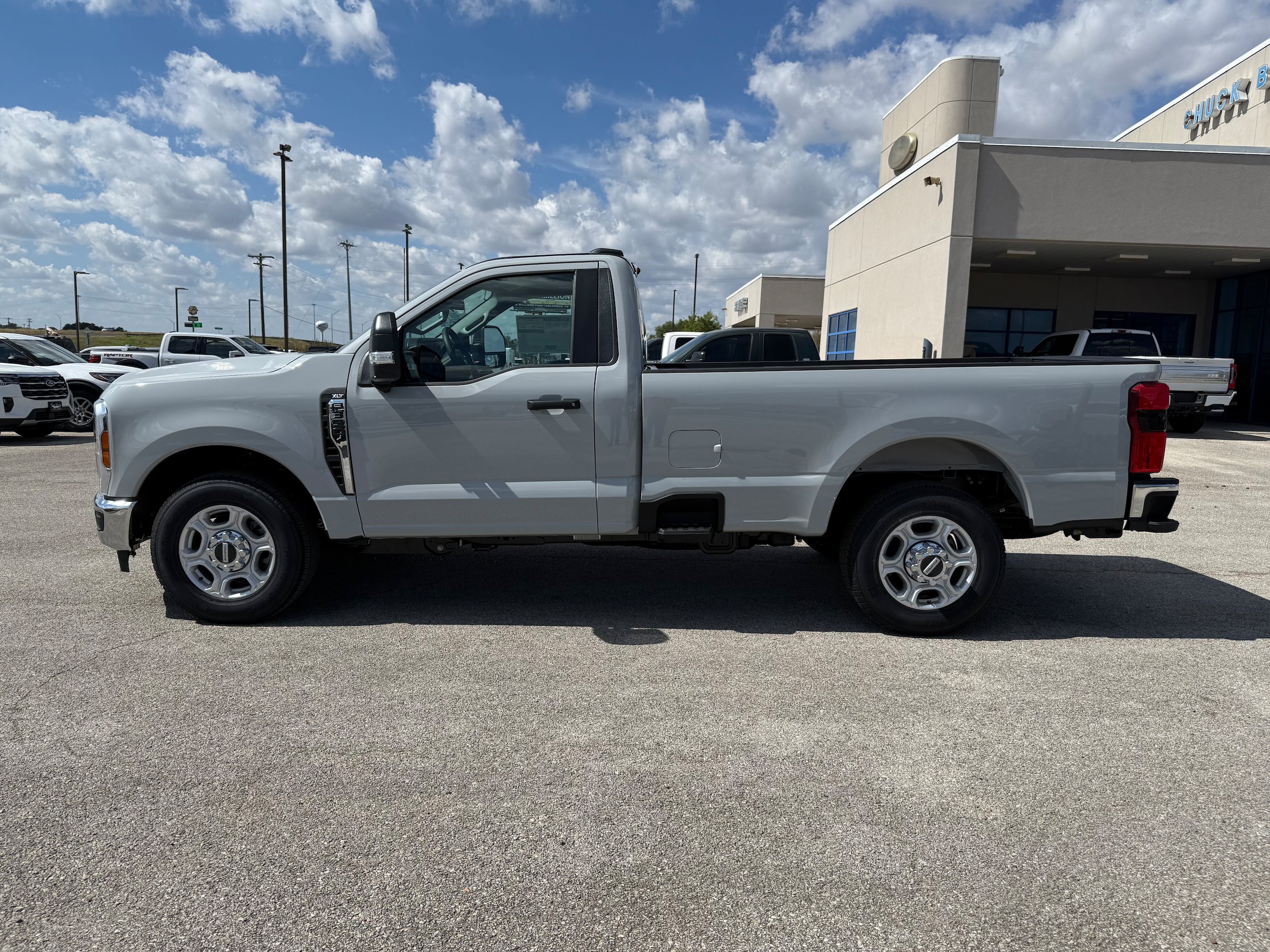 New 2026 Ford F350 XLT w/ 360-Degree Camera Package RWD image 2