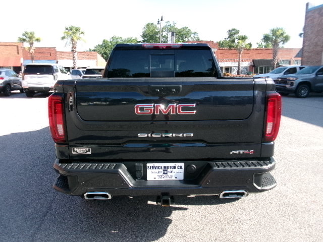 Used 2024 GMC Sierra 1500 AT4 w/ Technology Package AWD/4WD image 4