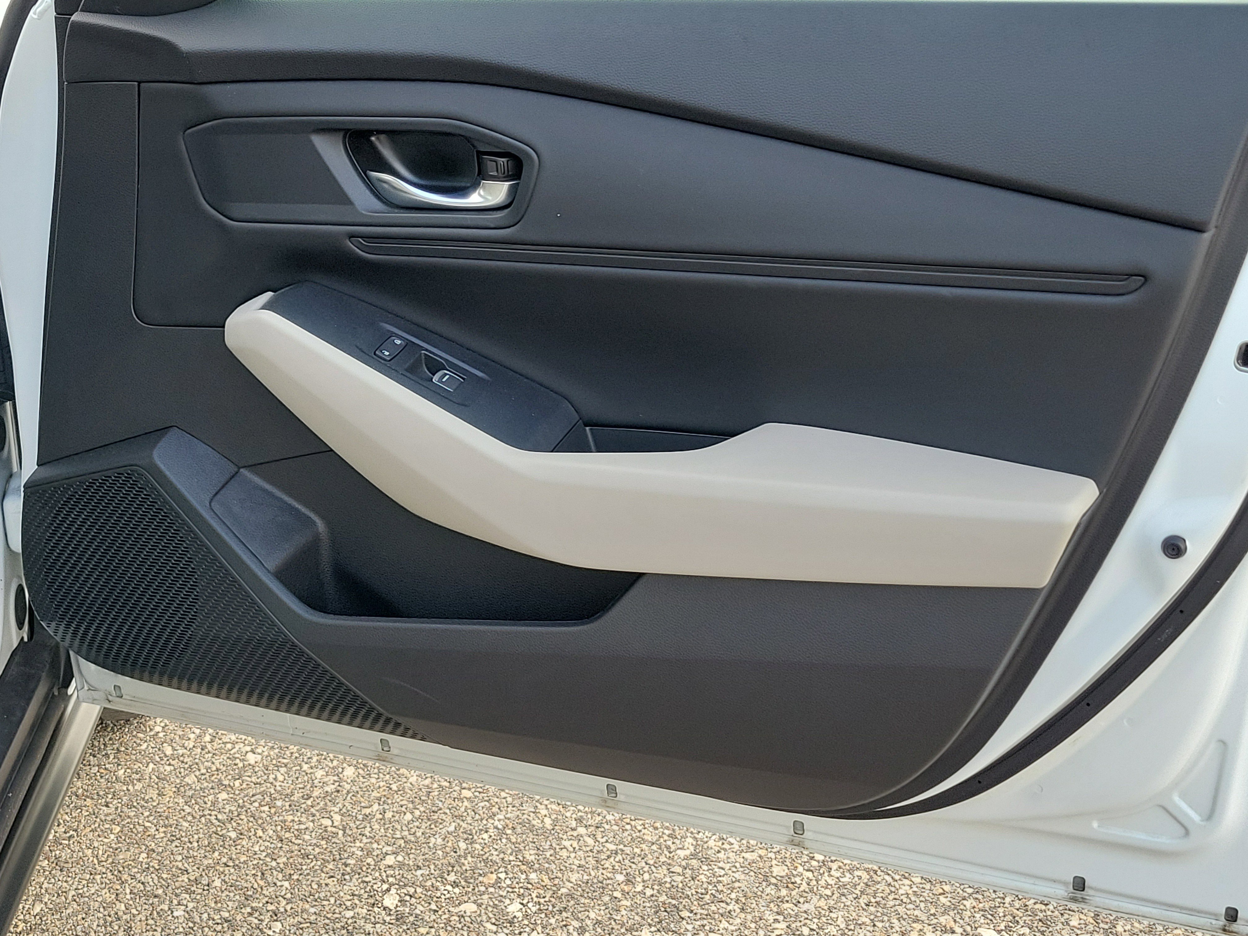 Used 2023 Honda Accord EX image 28