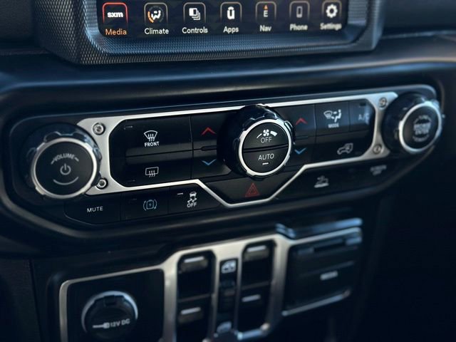 Used 2022 Jeep Wrangler Unlimited Sahara image 16