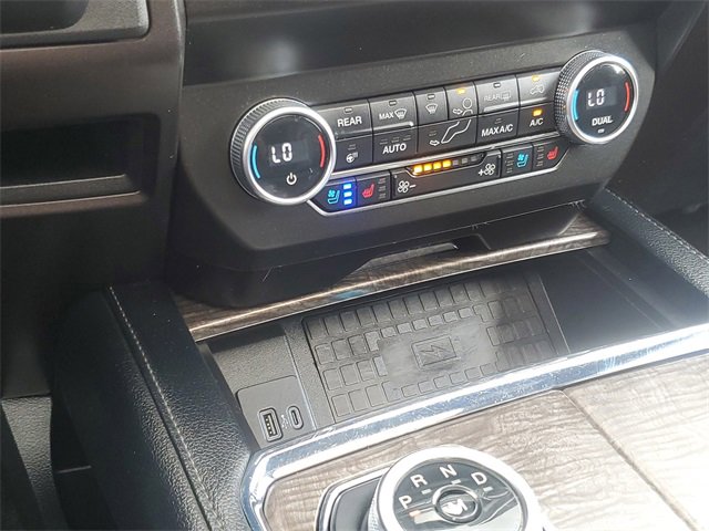Used 2021 Ford Expedition Max Limited image 19