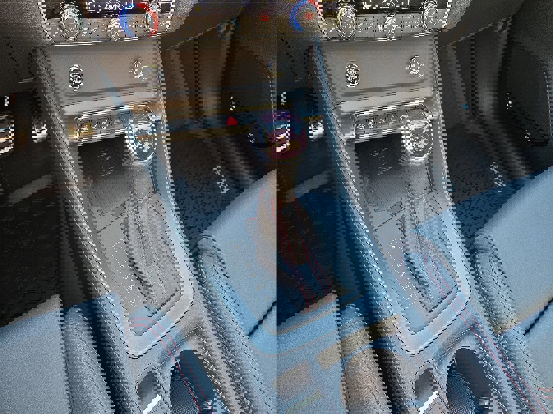 New 2025 Audi Q3 2.0T Premium Plus image 22