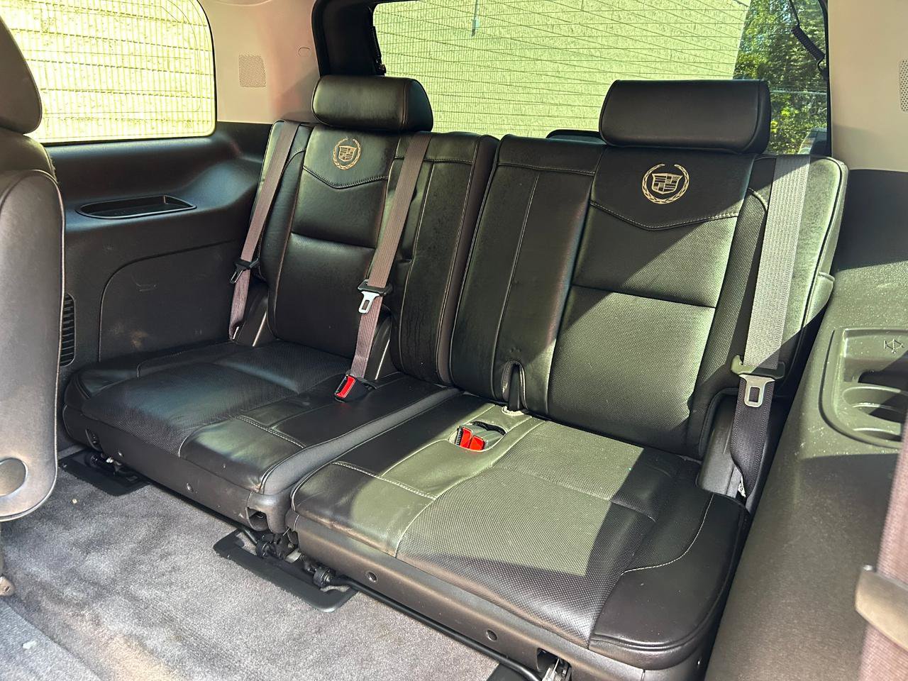 Used 2013 Cadillac Escalade Platinum AWD/4WD image 14