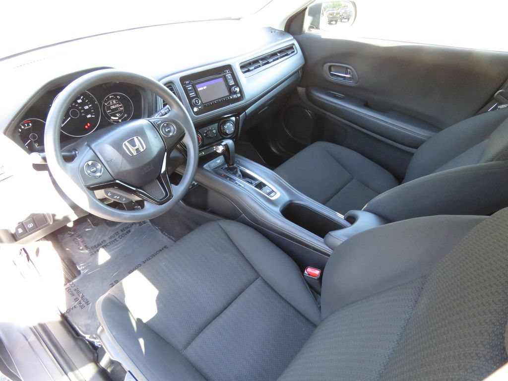 Used 2018 Honda HR-V LX image 11