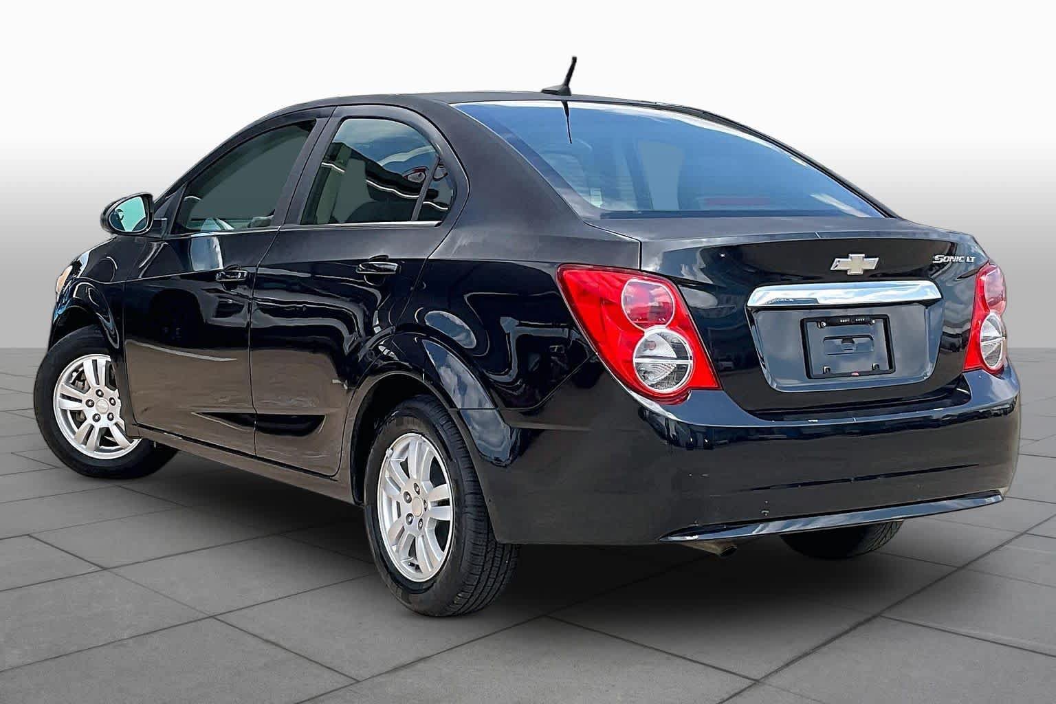 Used 2013 Chevrolet Sonic LT FWD image 13