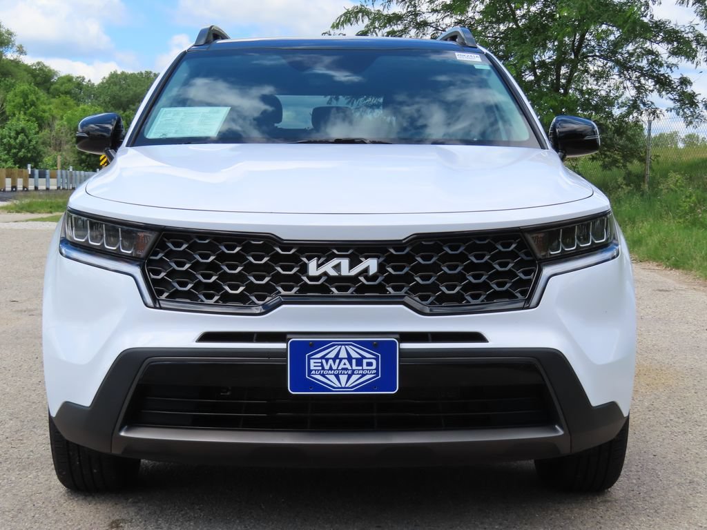 Certified 2022 Kia Sorento S w/ Panoramic Sunroof Package AWD/4WD image 19
