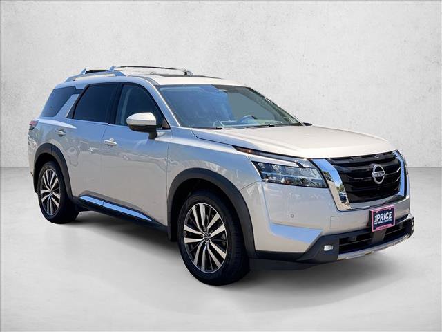 Used 2022 Nissan Pathfinder Platinum w/ Cargo Package AWD/4WD video 3