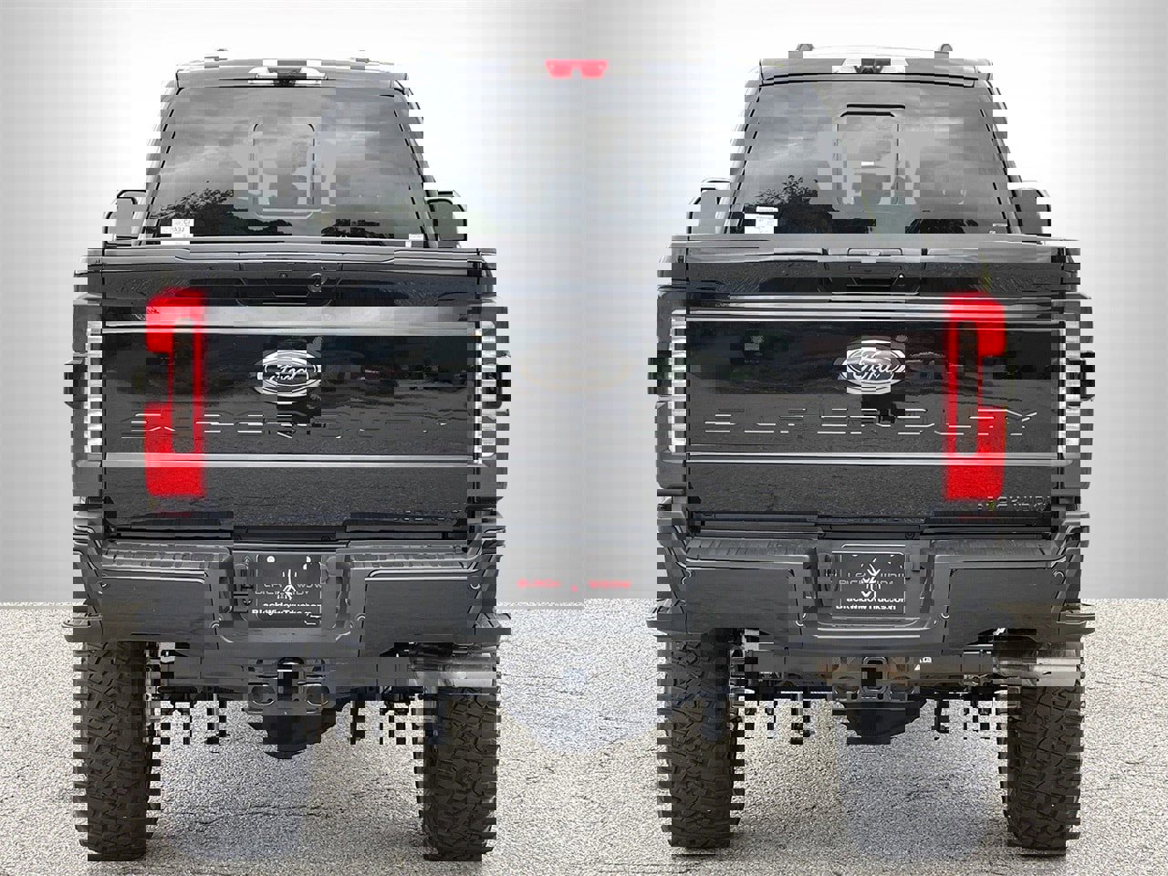 New 2025 Ford F250 XLT w/ Black Appearance Package image 37