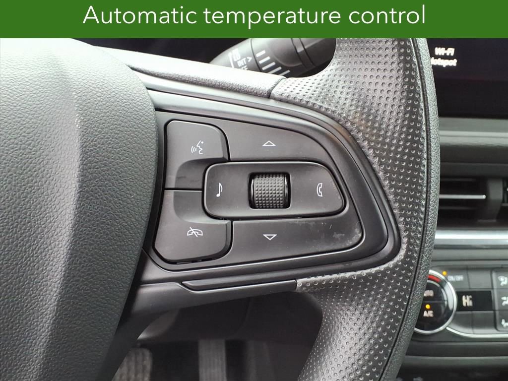 Certified 2024 Buick Envista Preferred w/ Advanced Safety Package image 20