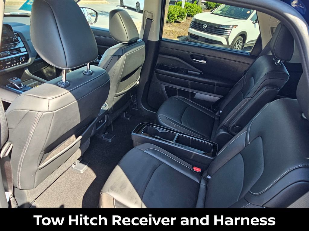 Used 2025 Nissan Pathfinder SL w/ SL Premium Package image 16