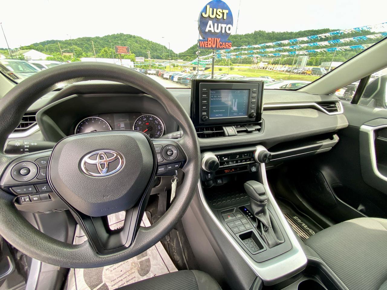 Used 2019 Toyota RAV4 LE w/ All Weather Liner Package AWD/4WD image 24
